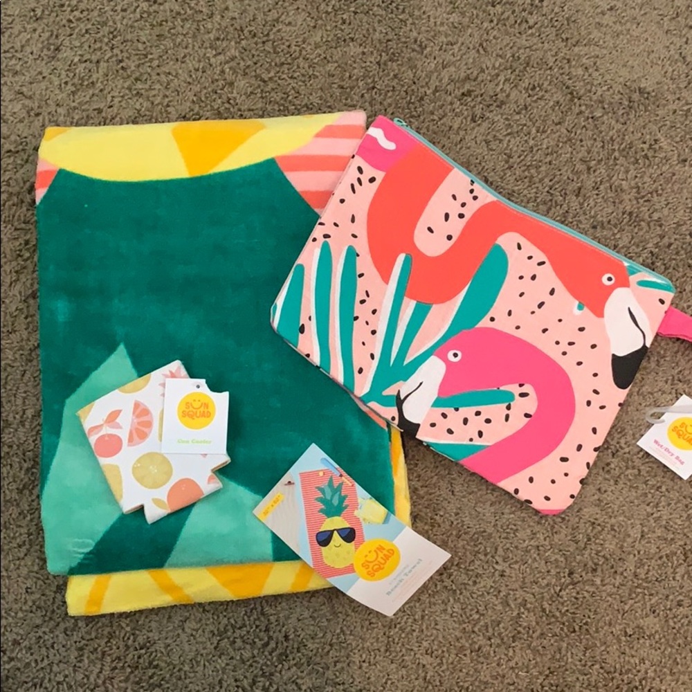 Summer Sun Squad Beach Kit NWT ☀️